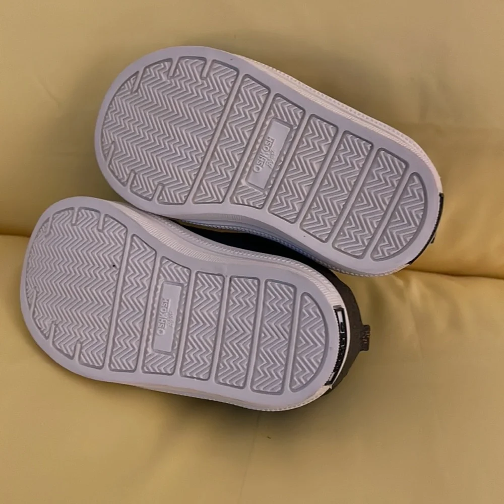 NEW OshKosh b gosh toddler sneakers! Host pick! - Picture 8 of 8